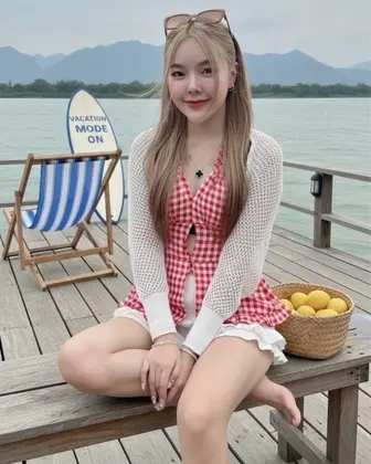 Bonus therapist portrait